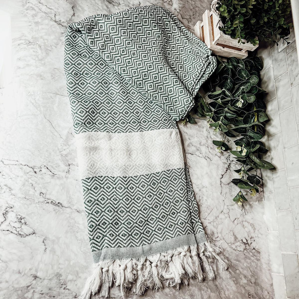 Haley Oversized Turkish Cotton Diamond Towel 
