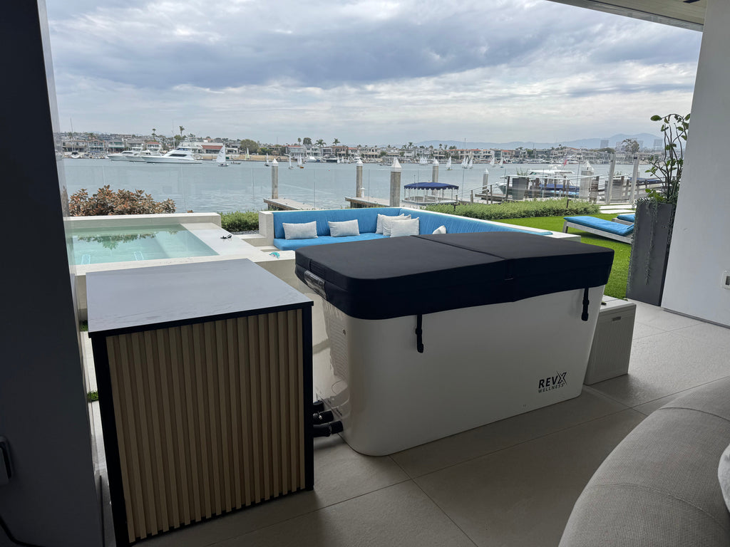 RevX X Tub with LUX Chiller and Filtration System